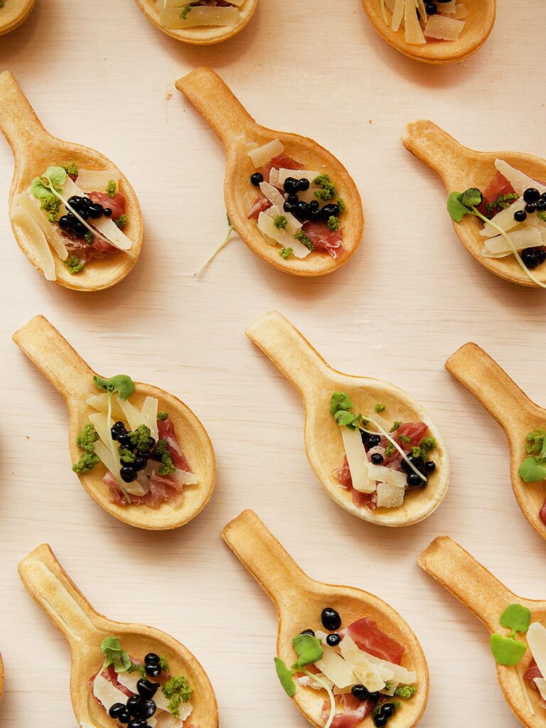 Ideas for gourmet wedding reception appetizers and food