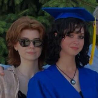 Elizabeth & Lauren LaMaster