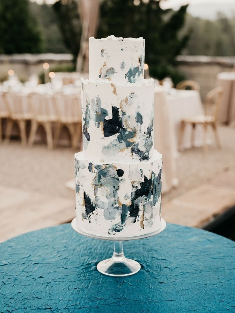 blue-and-white three-tier wedding cake