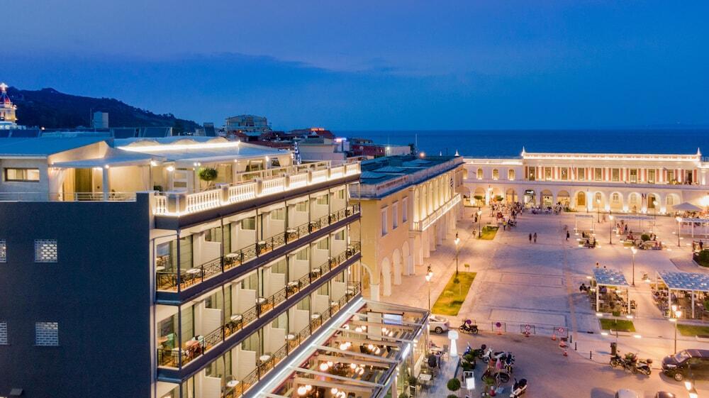 Picture of Phoenix Hotel