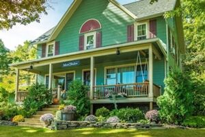 Picture of Moonshadow Bed and Breakfast