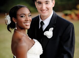 The Bride Nichole Murray, 25, a project manager for SunTrust Bank The Groom David Fink, 27, an electrical controls engineer The Date October 15  Nicho