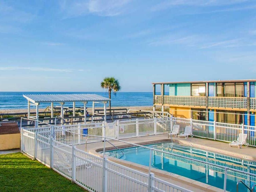 Picture of Buccaneer Inn