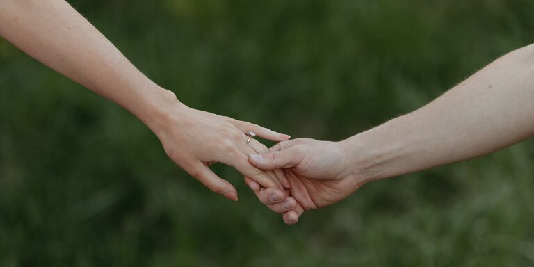 Hayley & Eli Home Page Banner