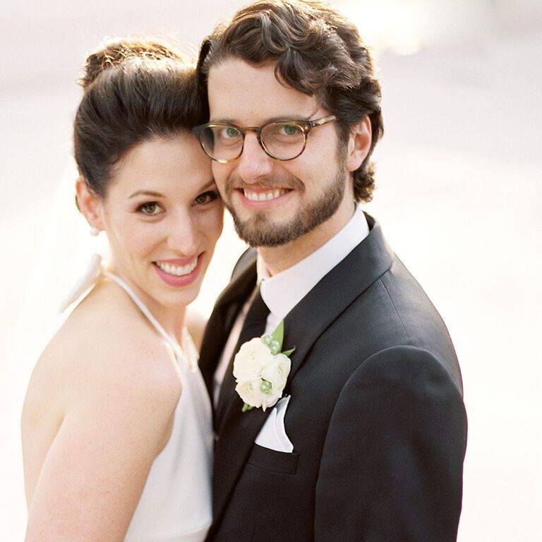 Wedding hairstyle ideas for men's short wavy hair