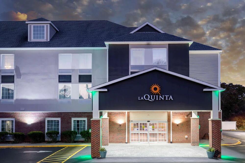 Picture of La Quinta Inn & Suites by Wyndham Hopkinsville