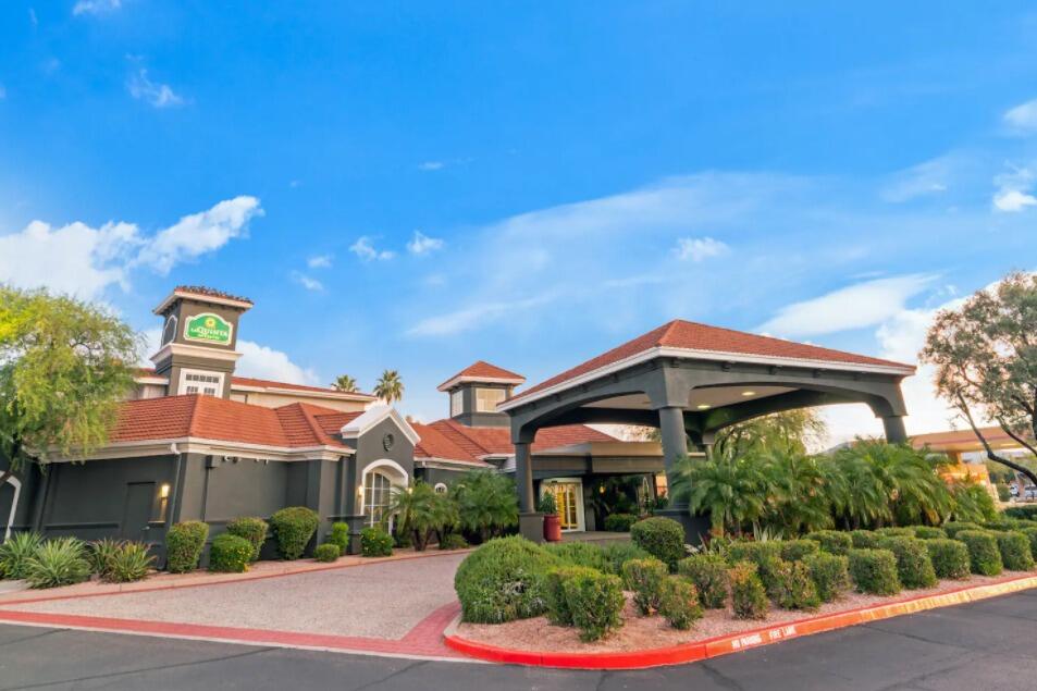 Picture of La Quinta Inn & Suites