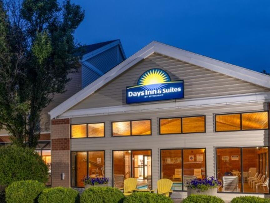 Picture of Days Inn & Suites by Wyndham Madison