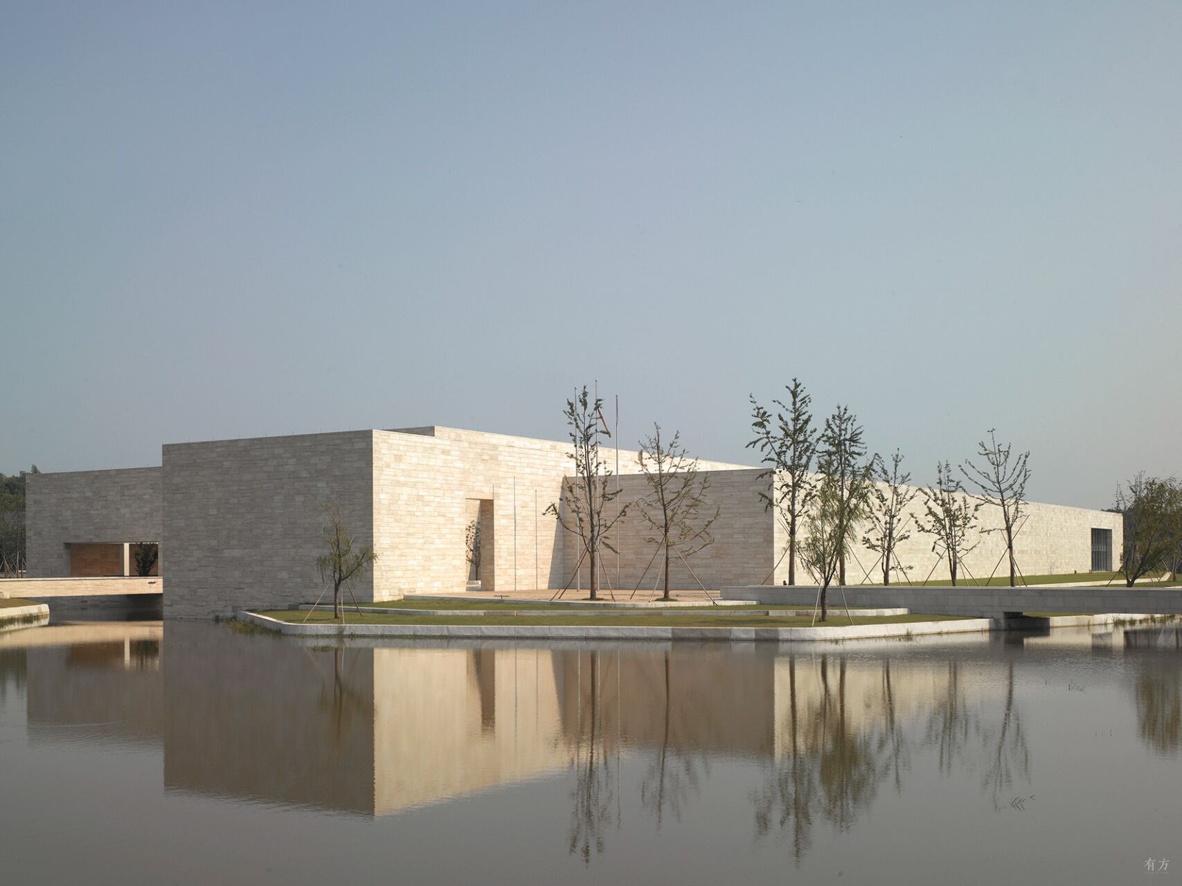 Picture of Liangzhu Museum (良渚博物馆 Liang Zhu Bo Wu Guan)