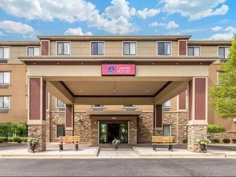 Picture of Comfort Suites Grand Rapids North