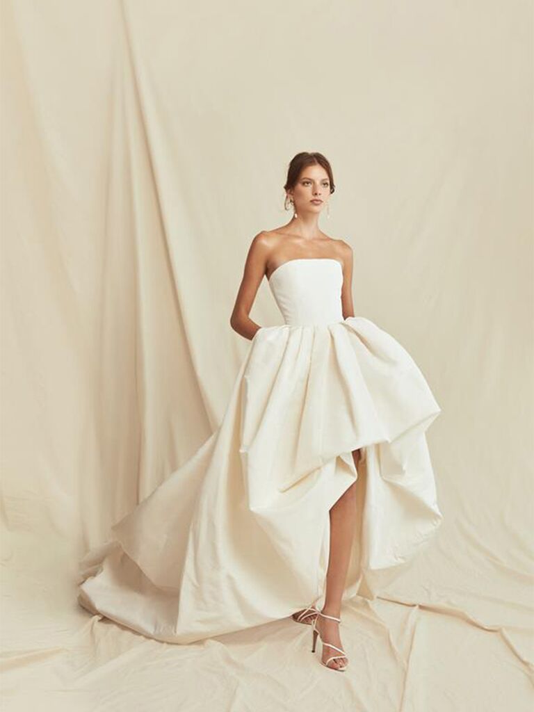 These High-Low Wedding Dresses Offer the Best of Both Worlds