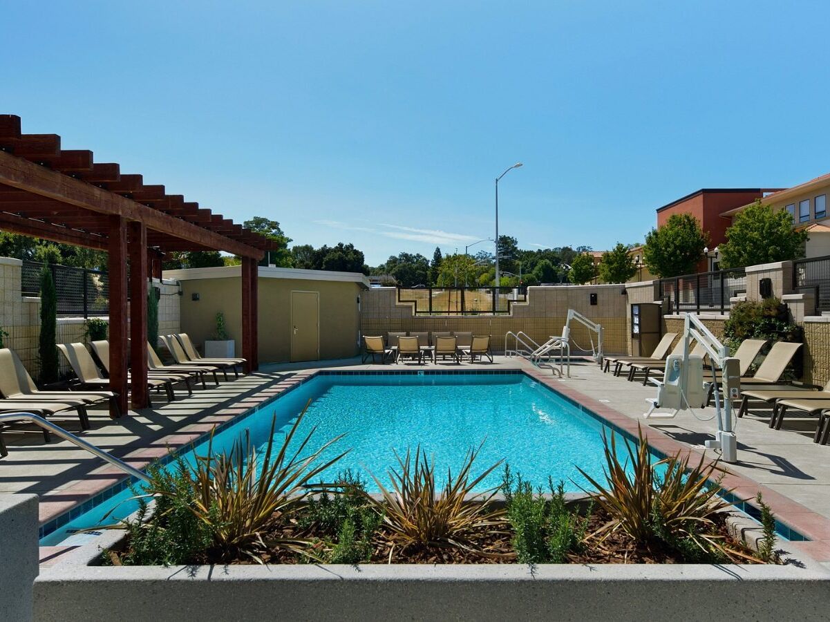 Picture of Oxford Suites Paso Robles