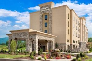 Picture of Hampton Inn & Suites Williamsport Faxon Exit