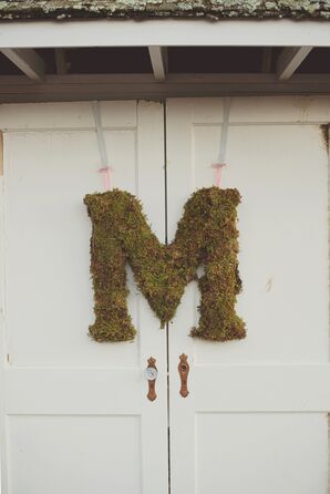 Moss Initial Decor