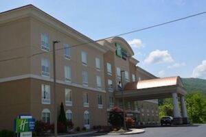Picture of Holiday Inn Express & Suites Caryville by IHG