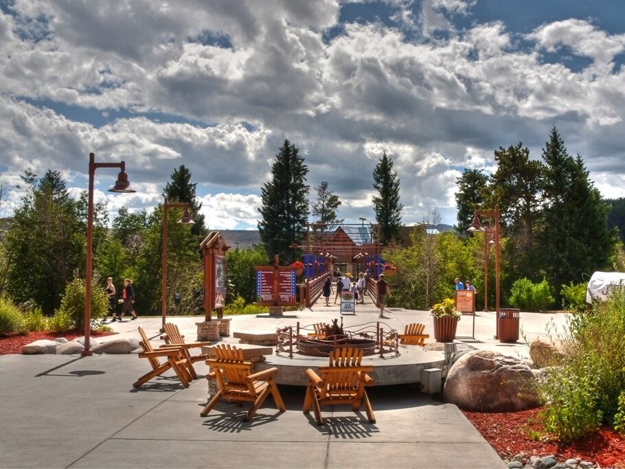 Picture of Outlets at Silverthorne