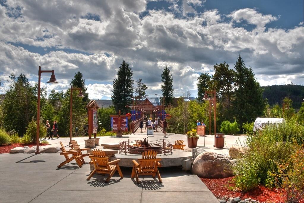 Picture of Outlets at Silverthorne