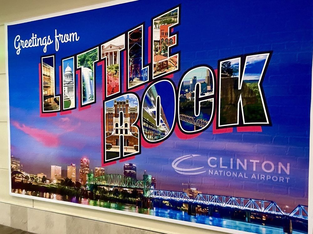 Picture of Bill and Hillary Clinton National Airport