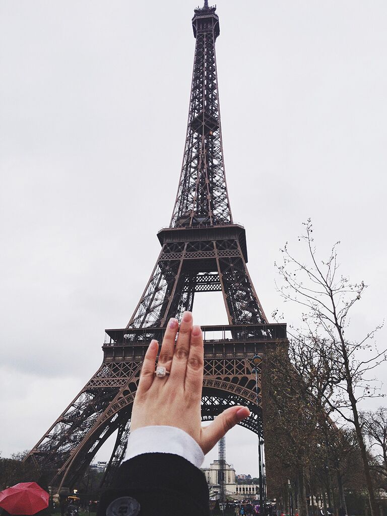 Engagement ring selfie idea with the Eiffel Tower