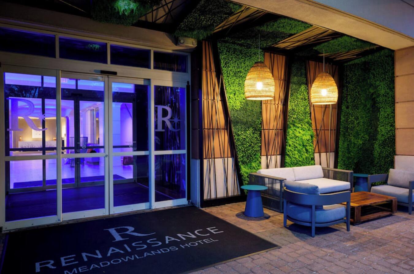 Picture of Renaissance Meadowlands Hotel