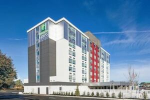Picture of Holiday Inn Express Richmond Midtown an IHG Hotel