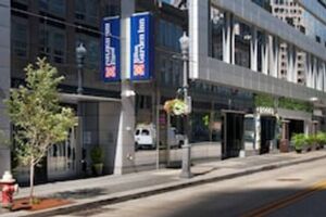 Picture of Hilton Garden Inn Pittsburgh Downtown