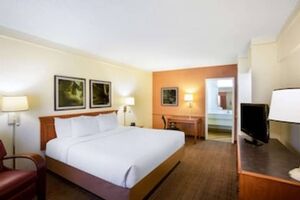 Picture of La Quinta Inn by Wyndham Austin Capitol / Downtown