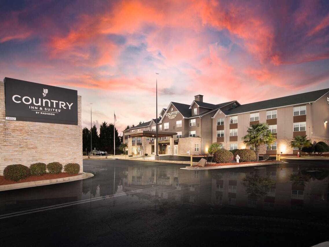 Picture of Country Inn & Suites by Radisson, Stone Mountain, GA