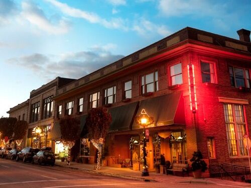Picture of Hood River Hotel