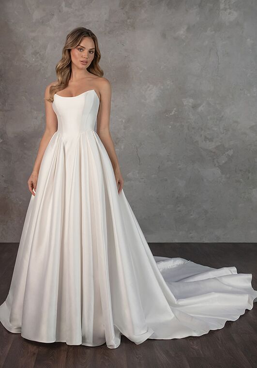 Essense of Australia D4265 Ball Gown Wedding Dress - 4
