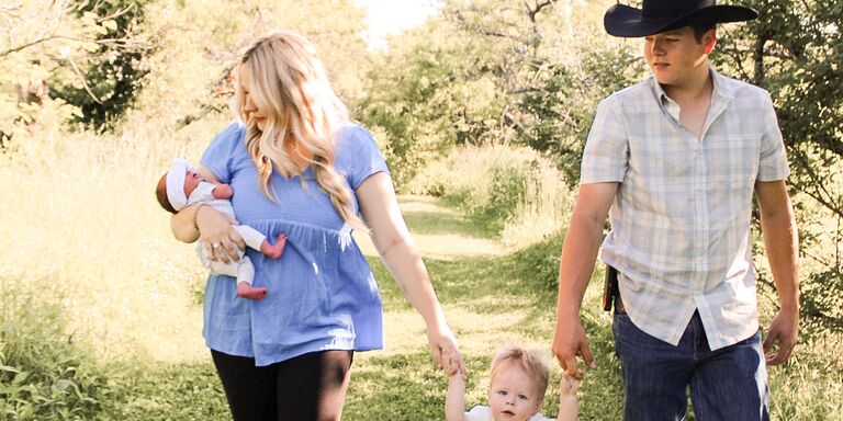 Kylie & Jess Home Page Banner