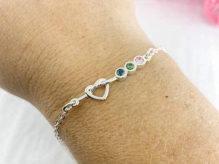 23 Beautiful Knot Bracelets That Represent Love Commitment