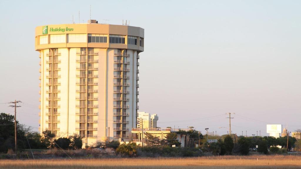 Picture of Holiday Inn Charleston-Riverview, an IHG Hotel