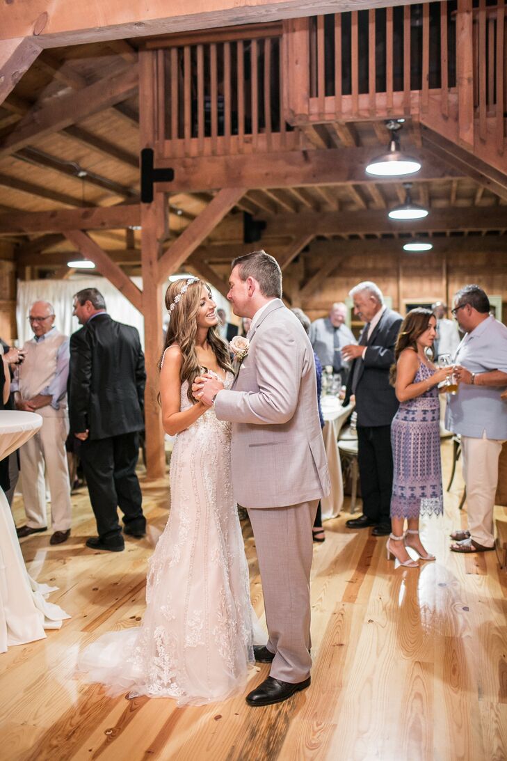 Italia and Andy's first-dance song was “True Companion” by Marc Cohn. “We chose that song because Andy played it for me on our first weekend getaway,” Italia says.