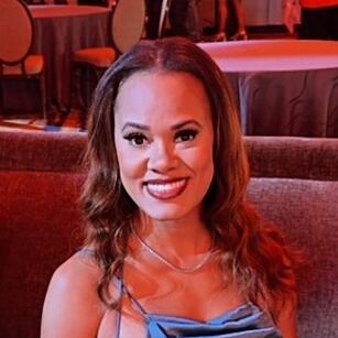 Alicia Davis