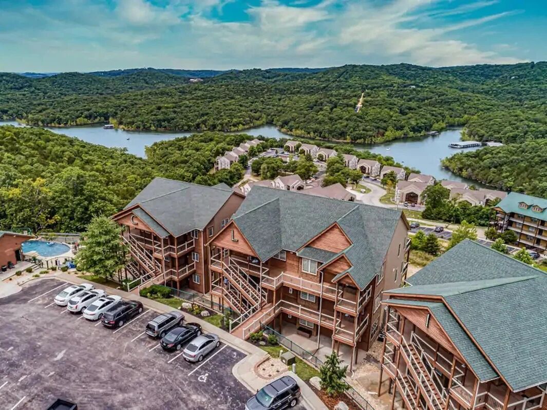 Picture of Cliffs Resort Table Rock Lake