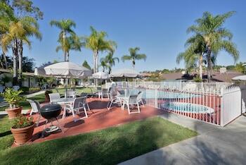 Picture of Fallbrook Country Inn