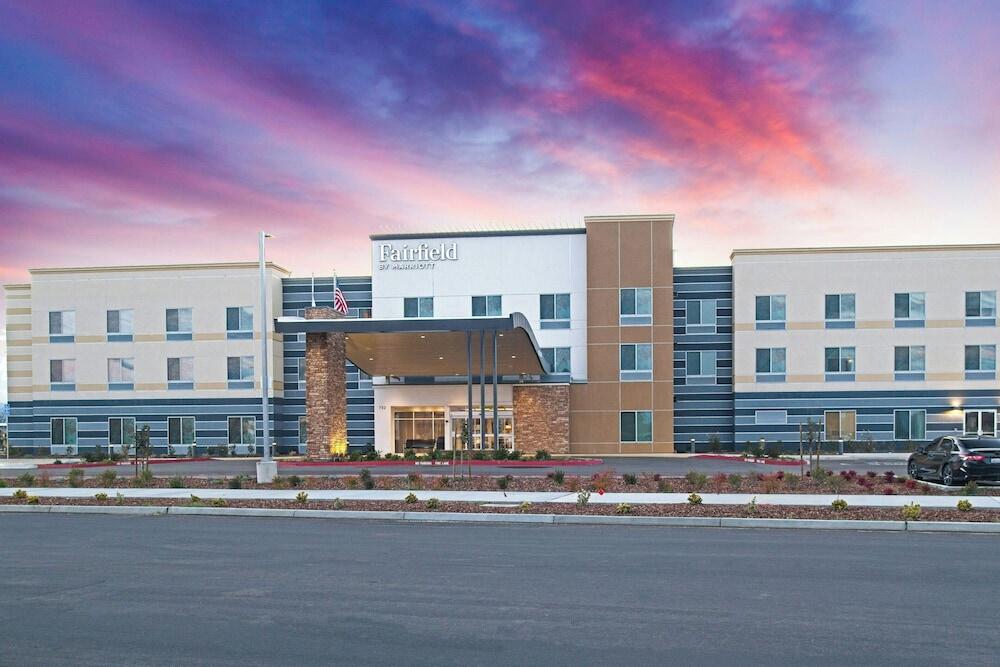 Picture of Fairfield by Marriott Inn & Suites Winters Davis