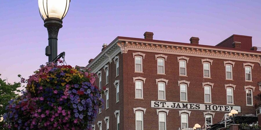 Picture of St. James Hotel