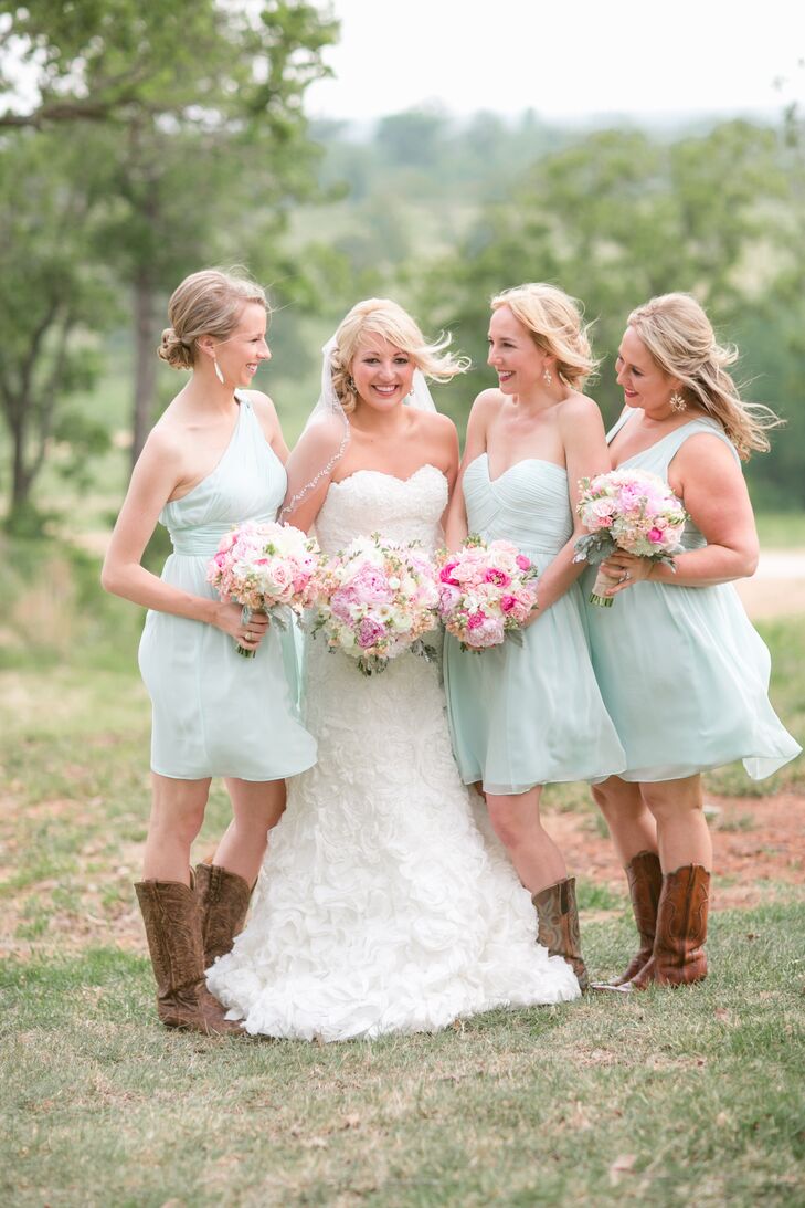Milly let her bridesmaids chose the style of their dusty blue dresses.