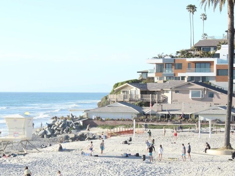 Picture of Moonlight State Beach
