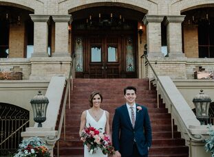Attorneys Rebekah and John met at the University of Texas Law School. When pinning down a location, they looked for a venue that felt remote but in re