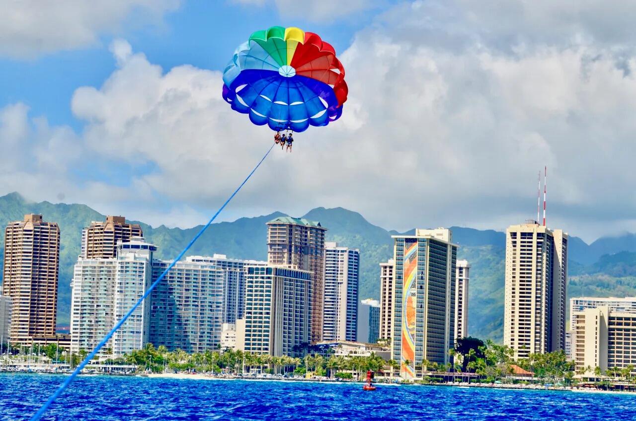 Picture of Parasailing  -  July 18, 2025, 10A