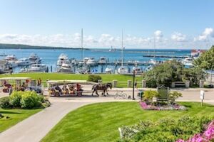 Picture of Island House Hotel