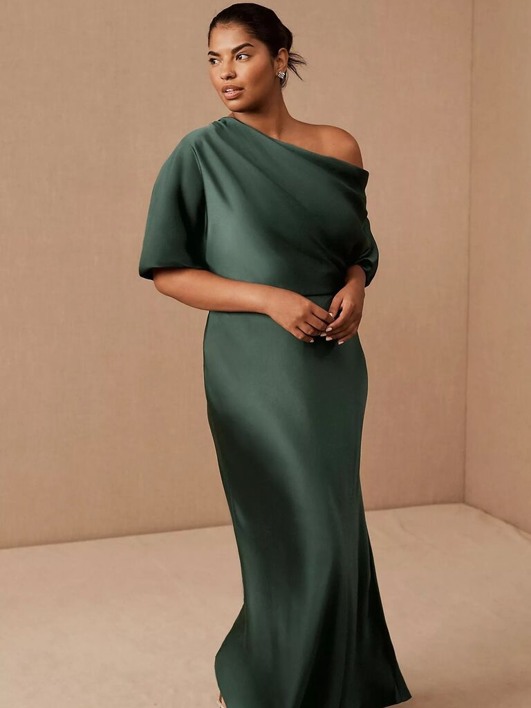 32 Gorgeous Plus-Size 2023 Weddings