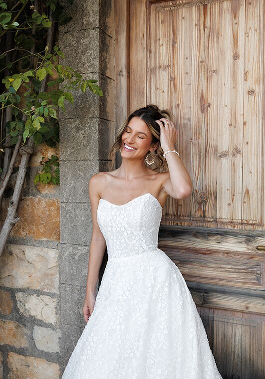 Essense of Australia D4196 A-Line Wedding Dress - 5