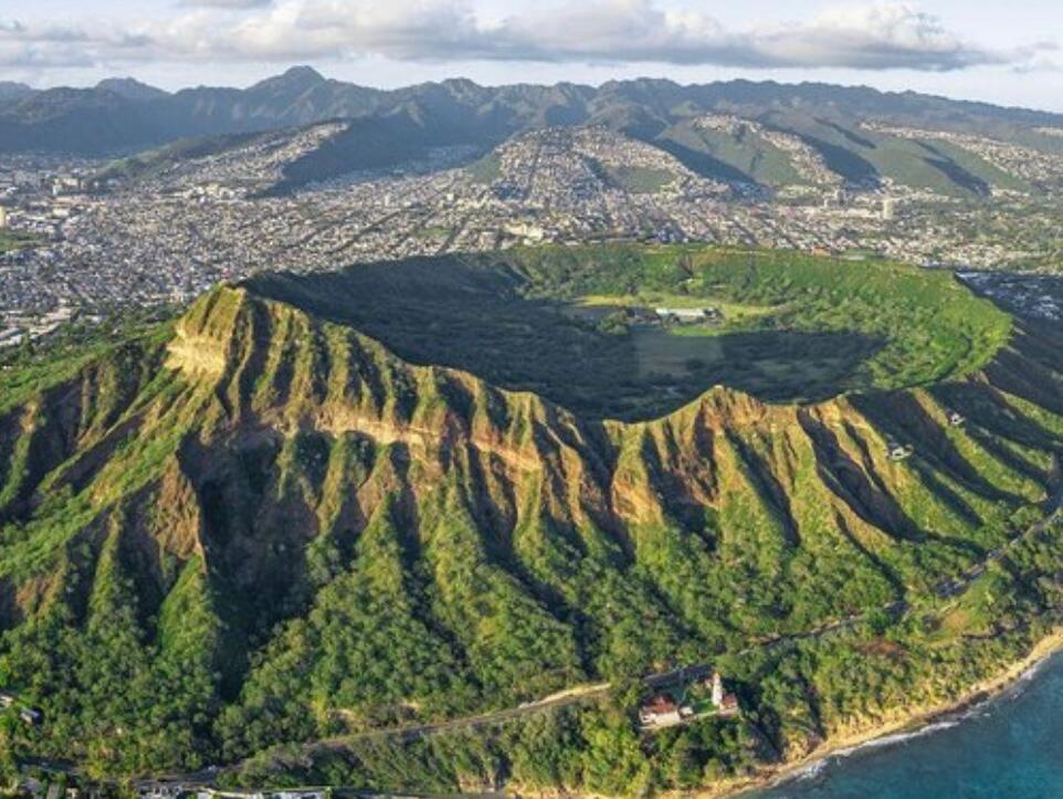 Picture of Diamond Head State Monument