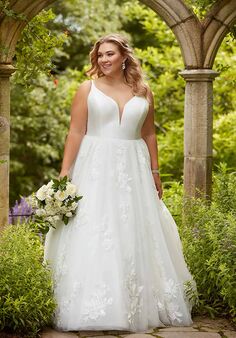 Essense of Australia D2810 plus Ball Gown Wedding Dress