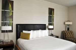 Picture of Carriage House Hotel