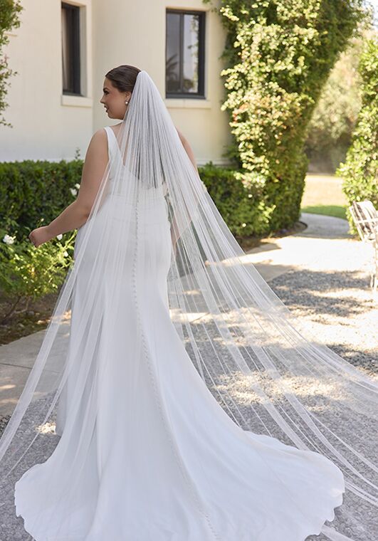 Essense of Australia D4439+ Column Wedding Dress - 3